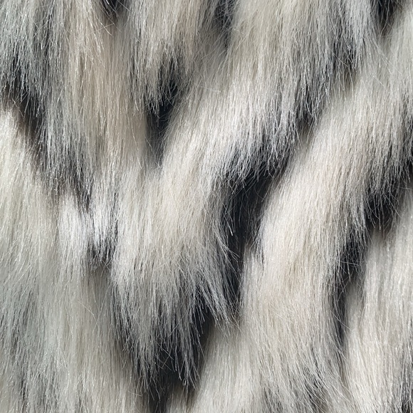 Pottery Barn Teen White & Brown Faux Fur Bag/Purse - Picture 2 of 7